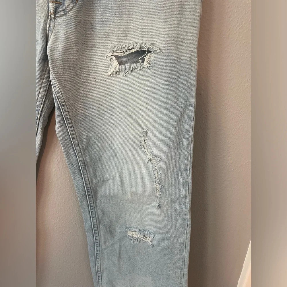 We The‎ Free Rolling On The River Light Wash Distressed Crop Jeans Size 26 - Picture 6 of 10